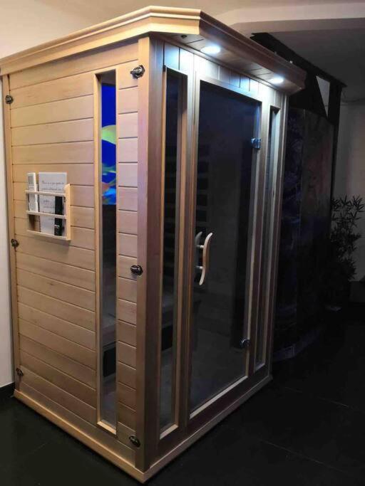 Loveroom La Parenthese D 'أوكْسير المظهر الخارجي الصورة