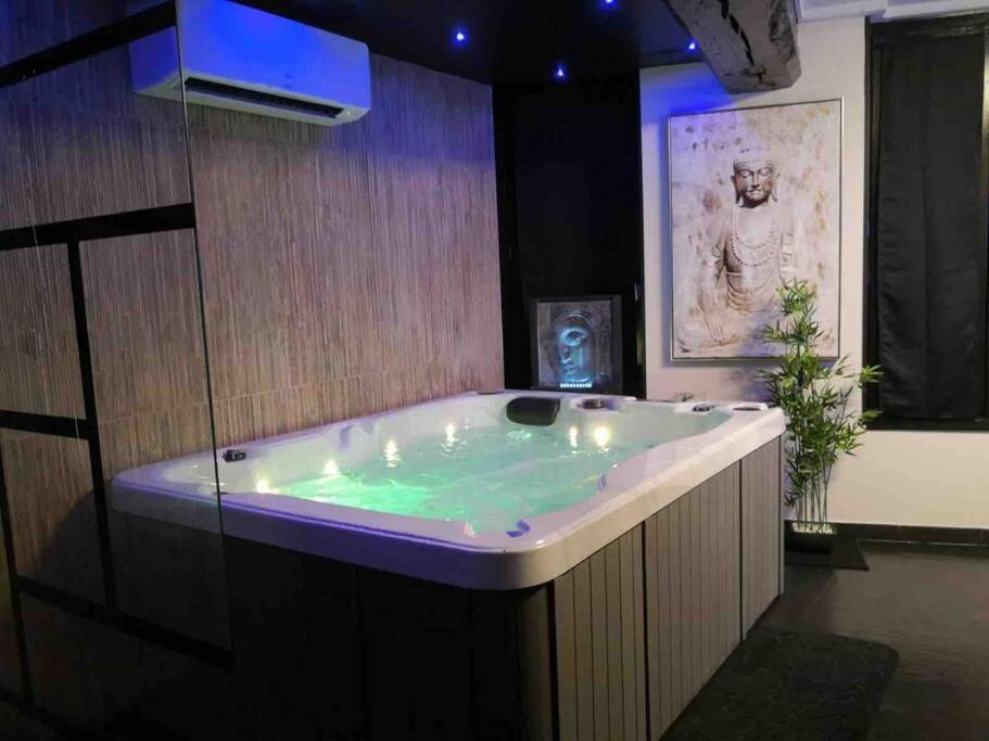 Loveroom La Parenthese D 'أوكْسير المظهر الخارجي الصورة