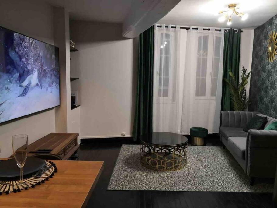Loveroom La Parenthese D 'أوكْسير المظهر الخارجي الصورة