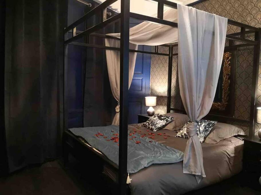 Loveroom La Parenthese D 'أوكْسير المظهر الخارجي الصورة